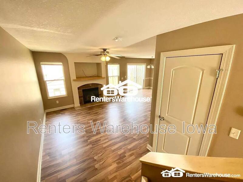 Windsor Heights Townhome: 2004 63rd Street