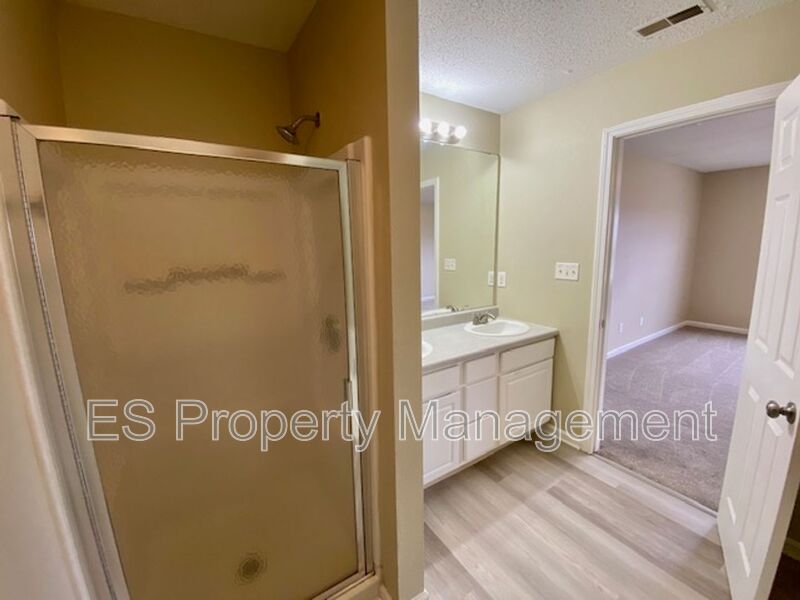 Wonderful 4 Bedroom 2.5 Bathroom Two Story Home in Lawrence! - Photo 23