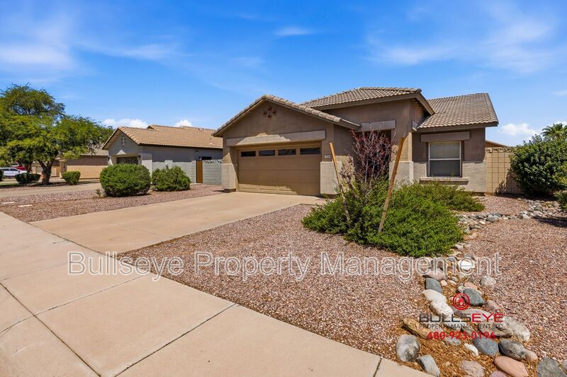 Gilbert House: 3736 E WOODSIDE Way
