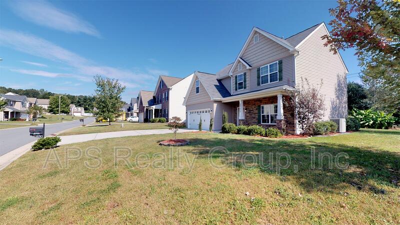 Winston-Salem House: 2771 Timber Cove Lane