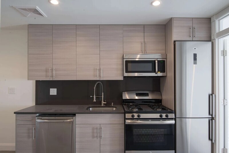 New York Condo: 615 E 6th St