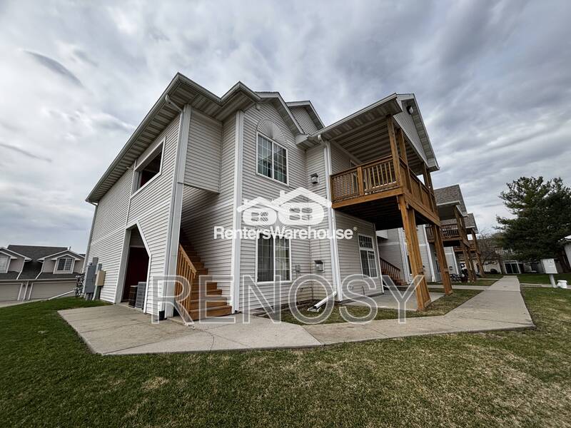 West Des Moines Condo: 950 67th St