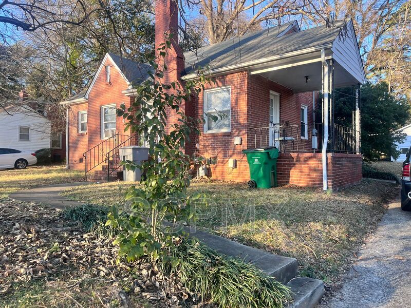 Charlotte House: 3144 Maury St