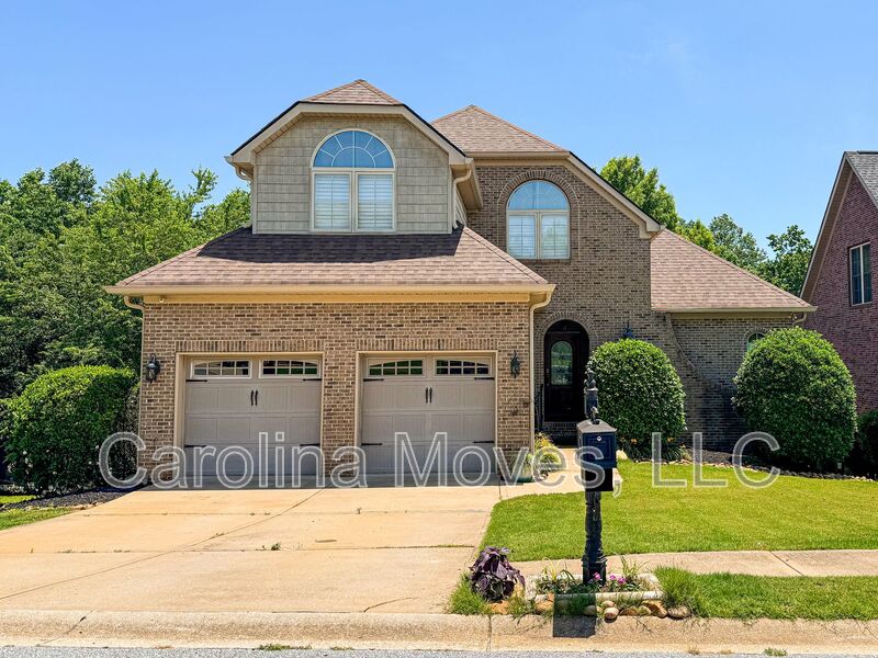 Duncan House: 745 Charleston Place