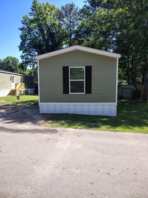 ELLENWOOD House: 48 Poole Circle