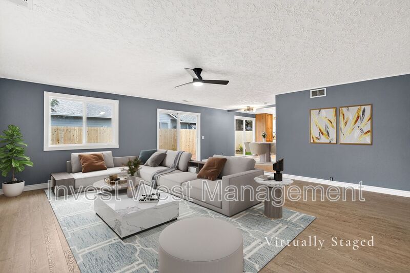 Vancouver House: 8808 NE 33 Street