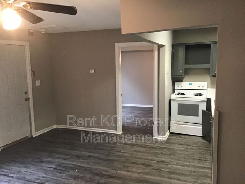 Kansas City Condo: 8828 N. Main