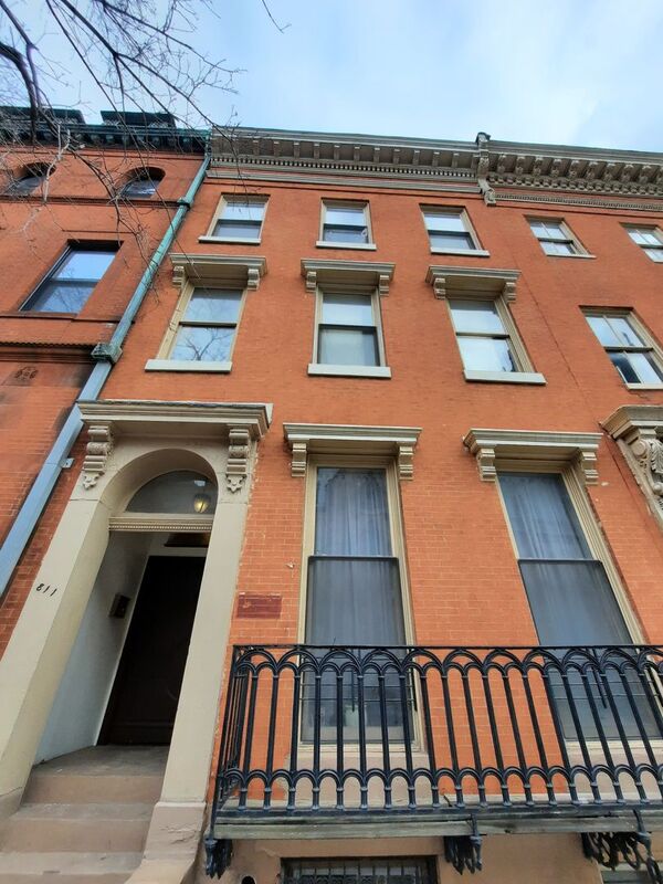 Baltimore Condo: 811 Park Ave.