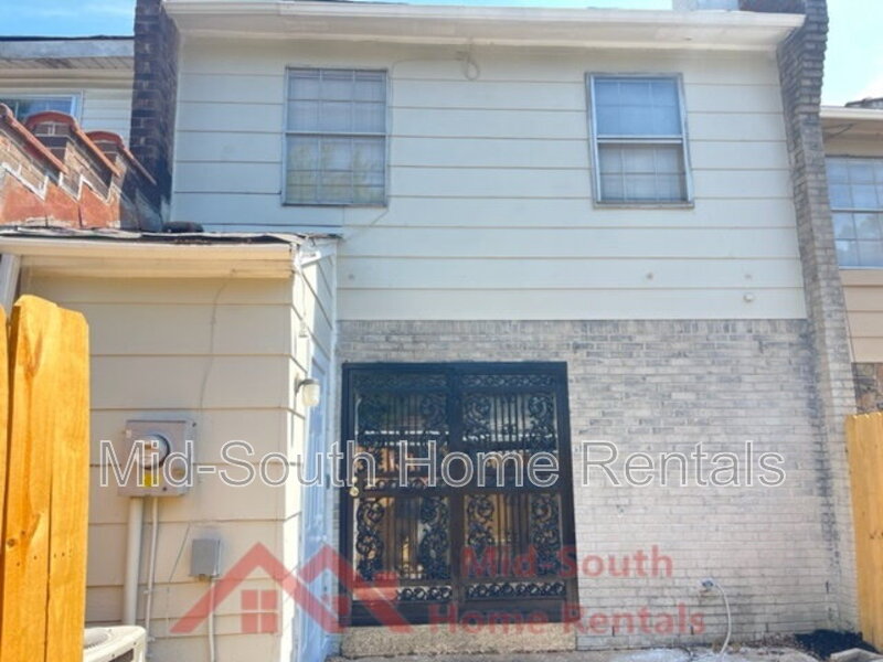 Memphis Townhome: 4766 James Kent Ct