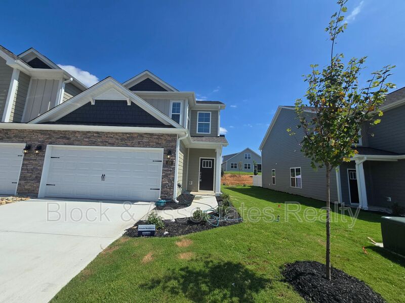 Jamestown House: 209 Ranger Rd