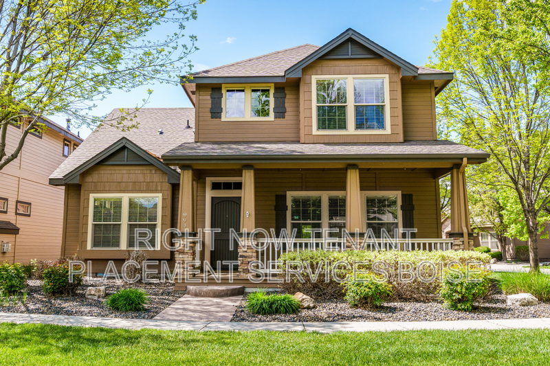 Eagle House: 994 East Winding Creek Drive