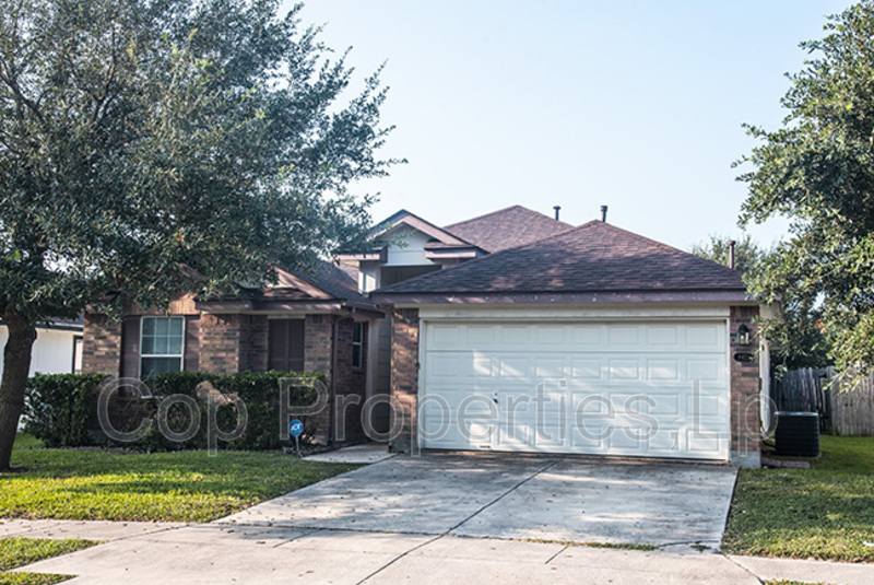 Converse House: 8422 Whitebrush