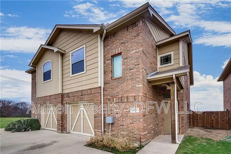 White Settlement House: 8436 Jay Street