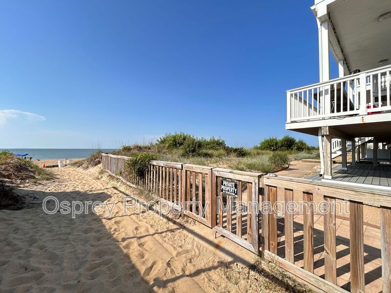 Charming Mother-In-Law Suite With direct beach access