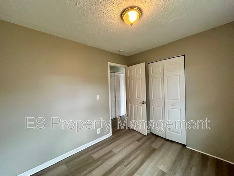 3 bedroom home near Lawrence - Photo 13