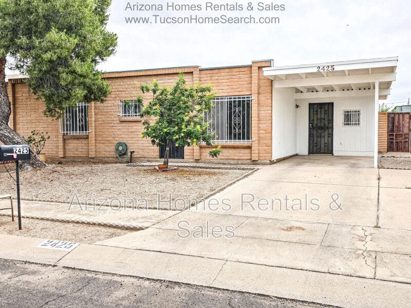 Tucson Townhome: 2425 S Rose Peak