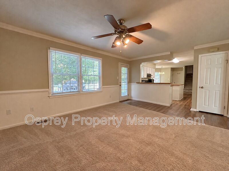 Spacious 4-Bedroom Home in Hunningdon Lakes – Chesapeake, VA - Photo 6