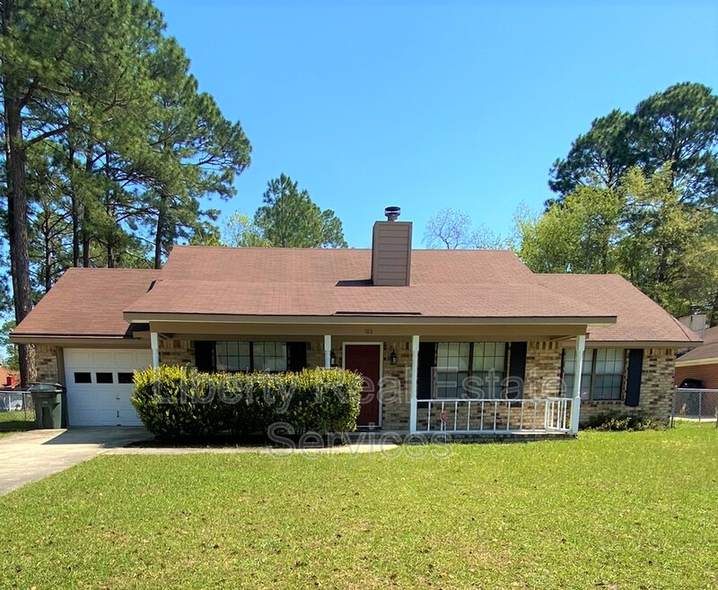 Hinesville House: 105 Maid Marian Ct