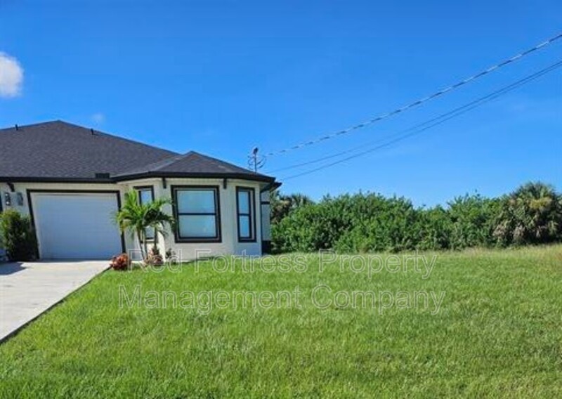 Lehigh Acres Condo: 5037 Centennial Blvd