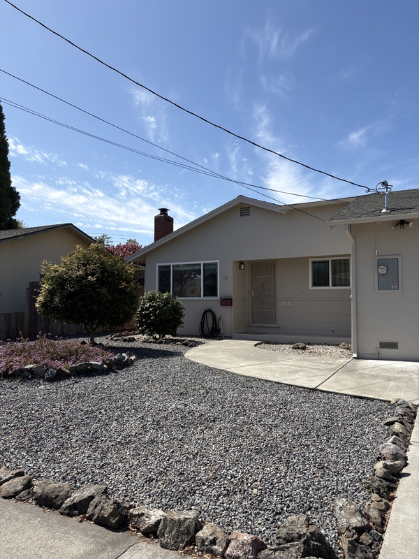 Cotati House: 7631 Adrian Drive
