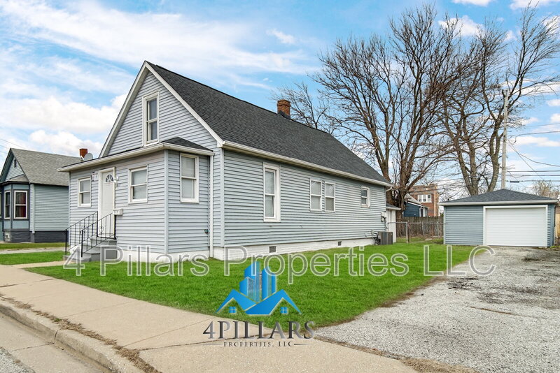 Hammond House: 617 Kane St