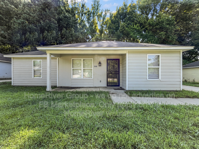 Memphis House: 3848 Ajanders Dr