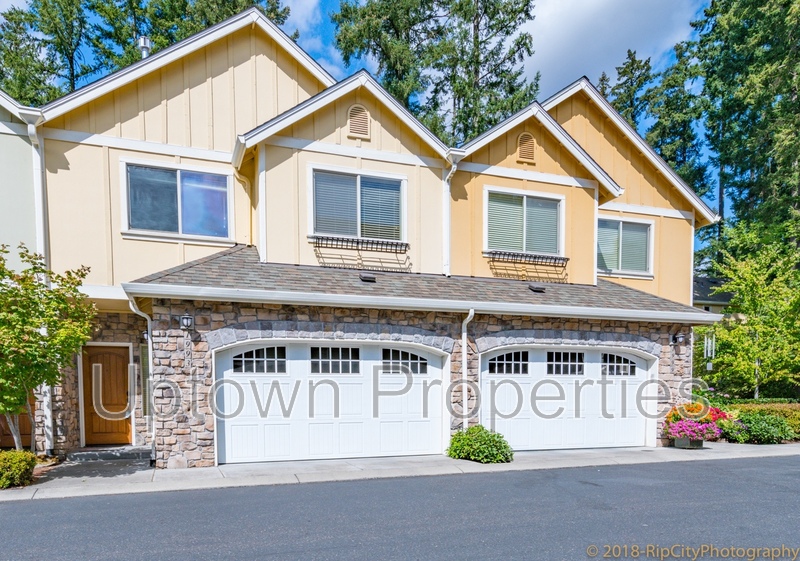 Hillsboro House: 1993 NE 48th Way