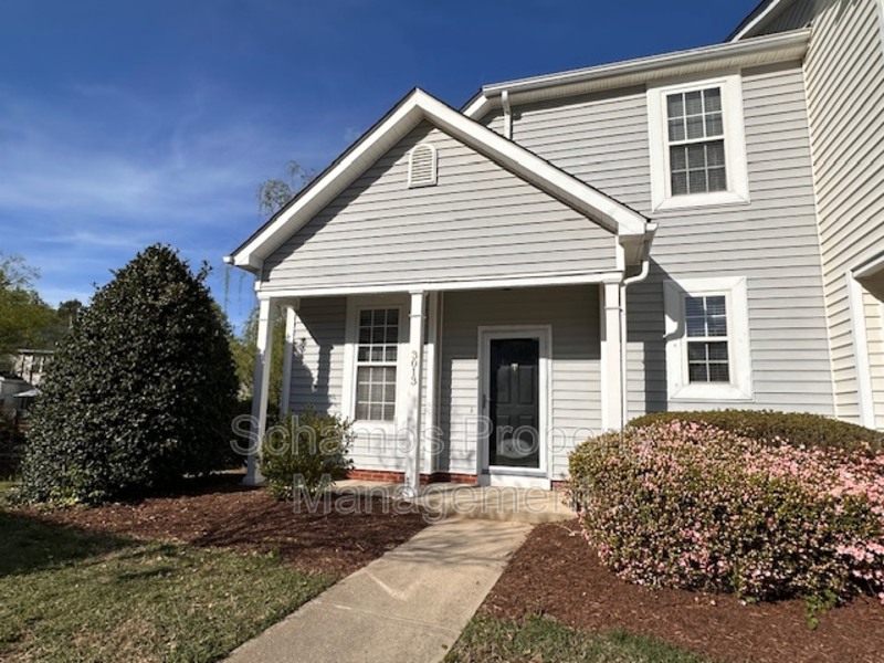 Apex House: 3013 Silky Dogwood Trl