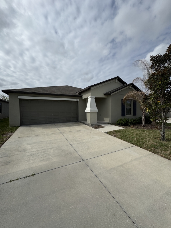 Riverview House: 13009 Majestic Garden Lane