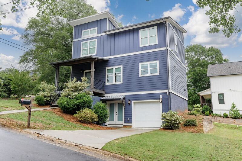 Athens House: 125 Harper St