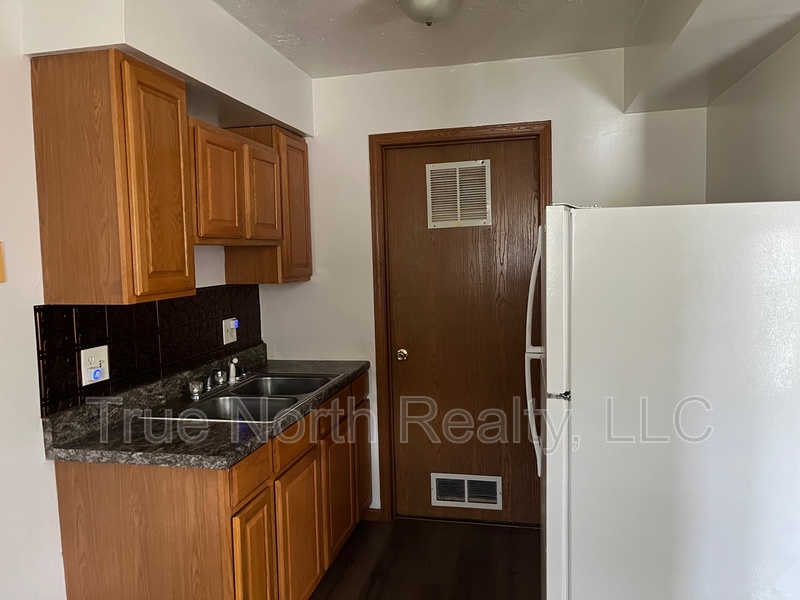 Columbus Condo: 2582 Dresden Street