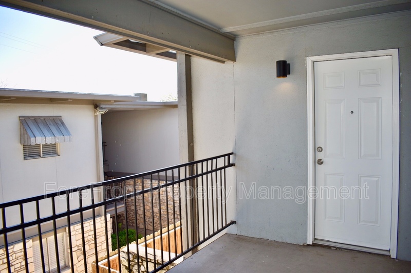 731-743 Byrnes Dr 739 Byrnes Dr #10 San Antonio TX 78209-4923 - Photo 5