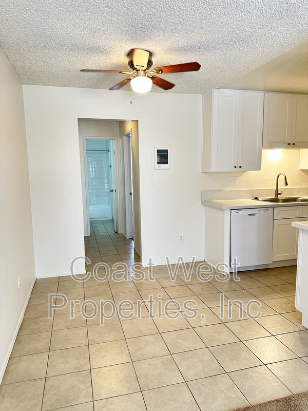 San Diego Condo: 4978 Niagara Ave