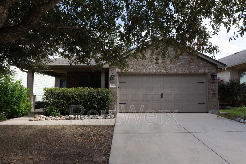 San Antonio House: 5815 Southern Knoll