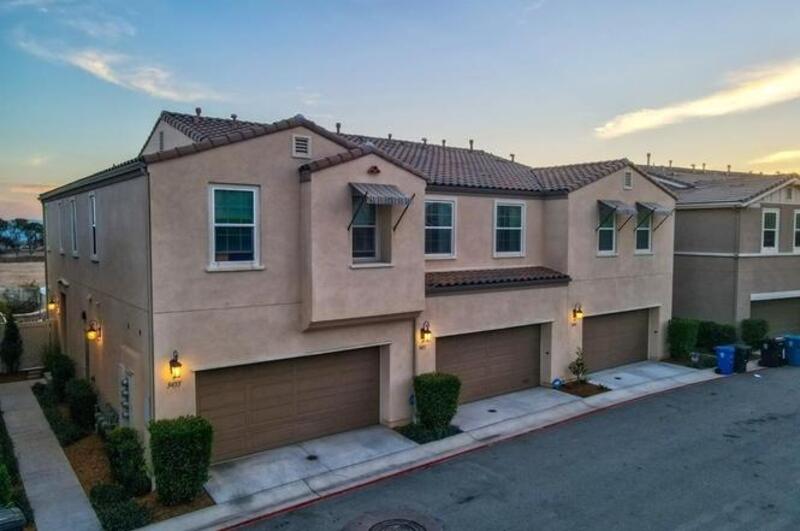 San Diego Condo: 5451 San Roberto