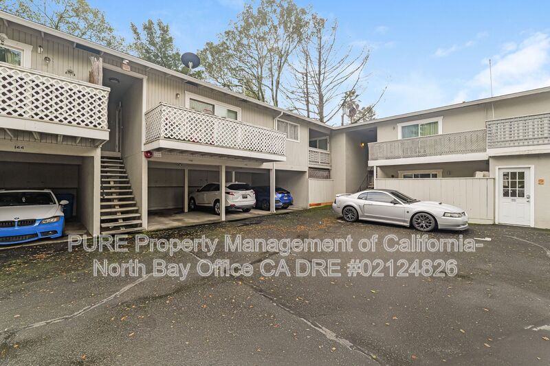 Santa Rosa House: 148 Brush Creek Road