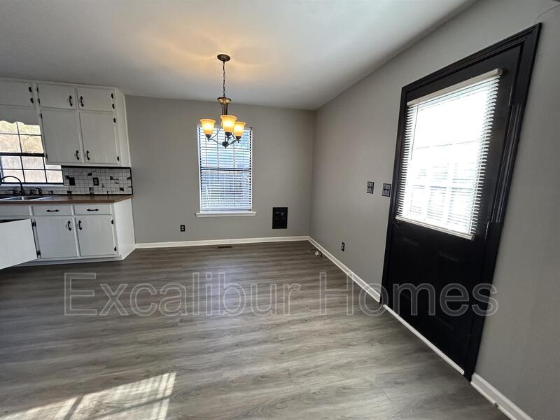 Gainesville House: 3544 Lakeview Drive