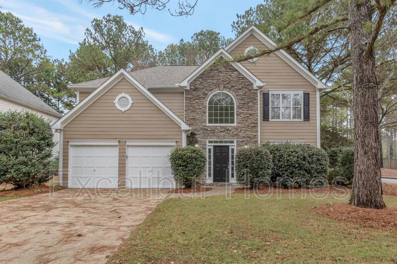 Marietta House: 1385 Pinebreeze Way