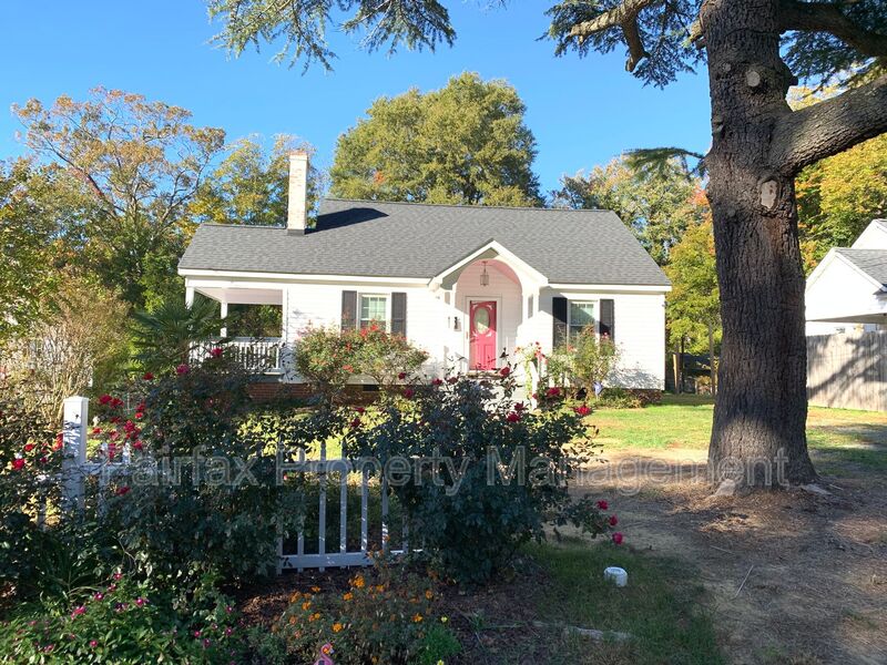 Burlington House: 315 Georgia Ave