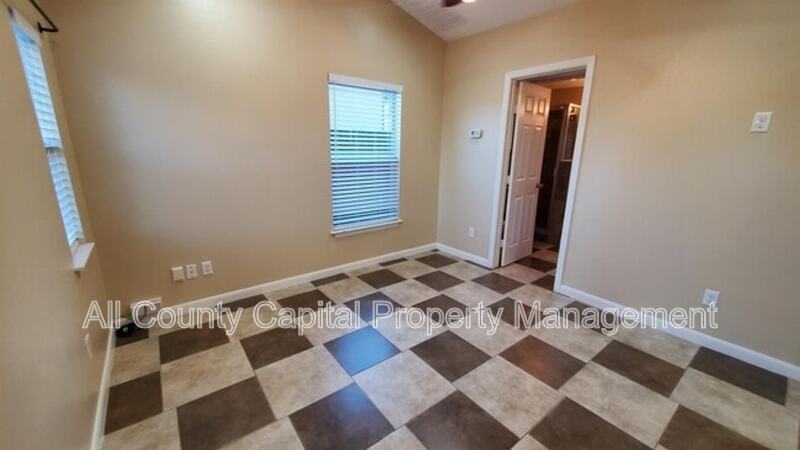 Austin Condo: 1116 Northwestern Ave