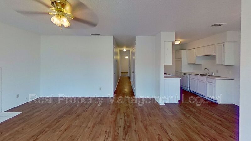 Request A Viewing For 151 Allencrest Dr, Allencrest Dr 151 Unit #A ...