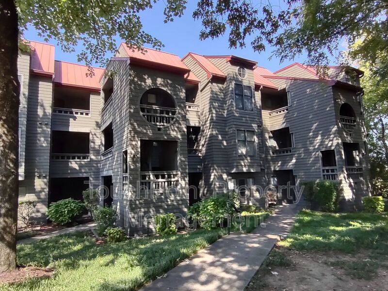 Charlotte Condo: 9041 J M Keynes Dr