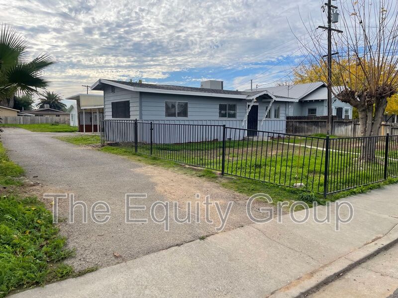 Exeter Condo: 856 West Chestnut