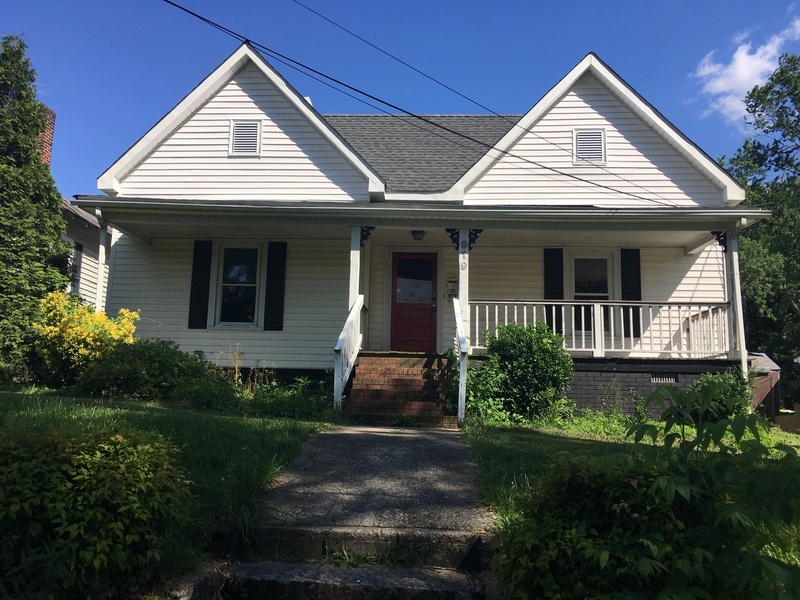 Salisbury House: 919 N Church Street