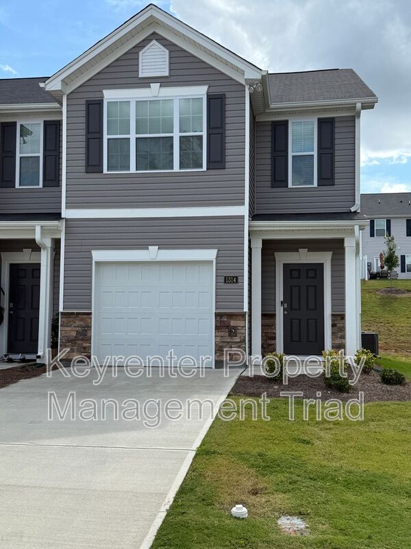 Kernersville House: 1314 Amberview Ln