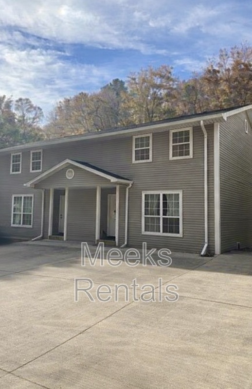Hurricane Townhome: 246 Tacketts Branch Rd.