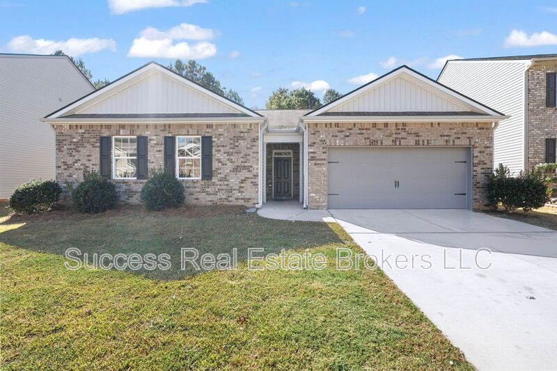 Dallas House: 87 Possum Creek Ln