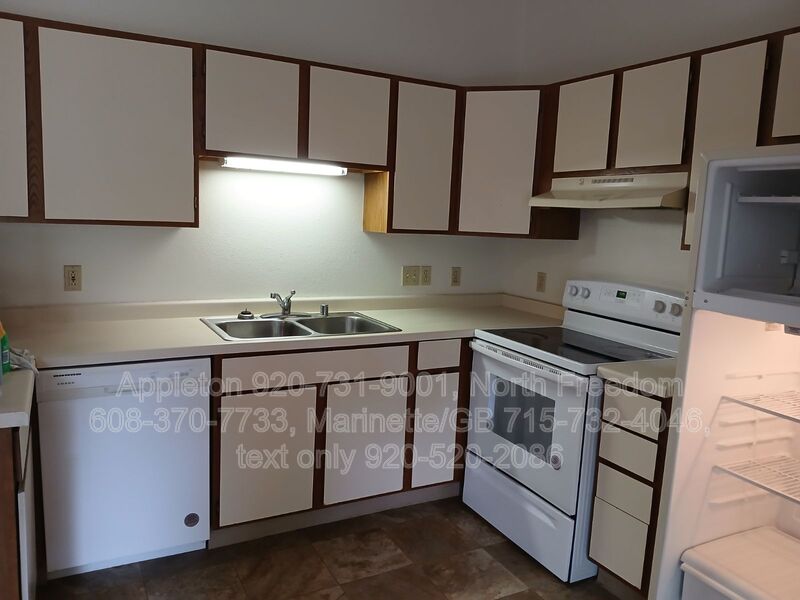 Marinette Condo: 905 Madison Ave. #7