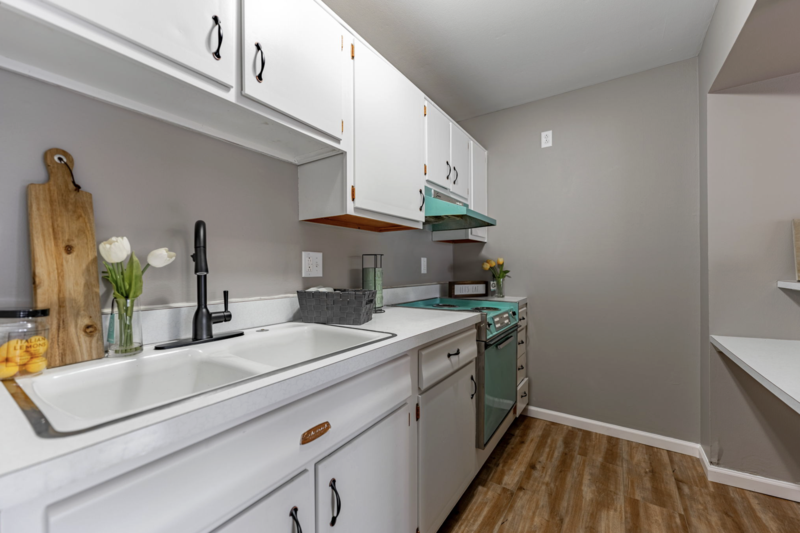 Rockford Condo: 1609 East State Street - 201