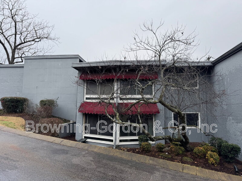 Nashville Condo: 201 Acklen Park